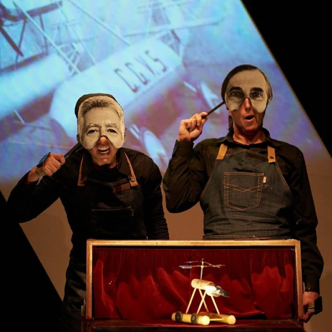 Cometagiroavió de Centimets Teatre de les Illes Balears